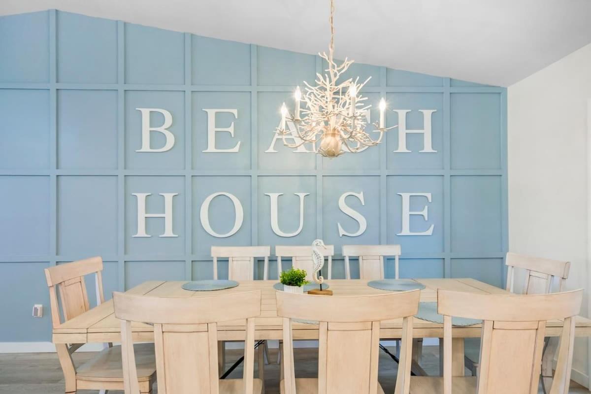 The St Augusdream Renovated Beach House Sleeps 8 Walk To Beach Villa St. Augustine Exterior photo